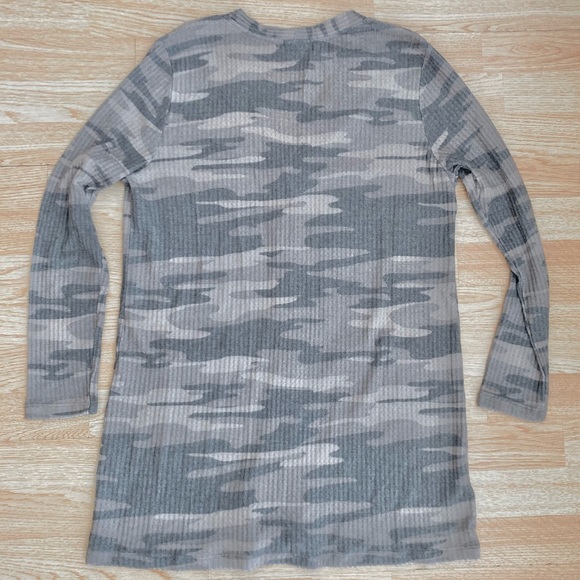 NWT Daytrip (Buckle) Charcoal Grey Camo Brushed Waffle Long Buttoned Cardigan S - Picture 4 of 8